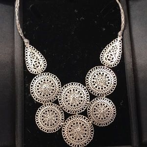 Stella and dot necklace